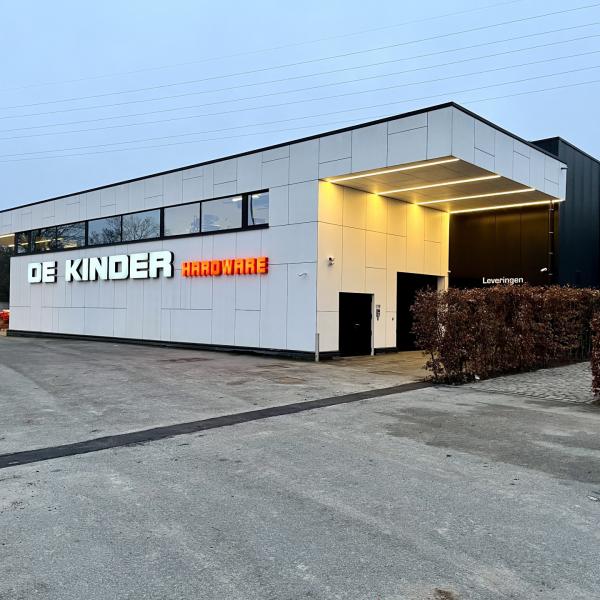 De Kinder Hardware